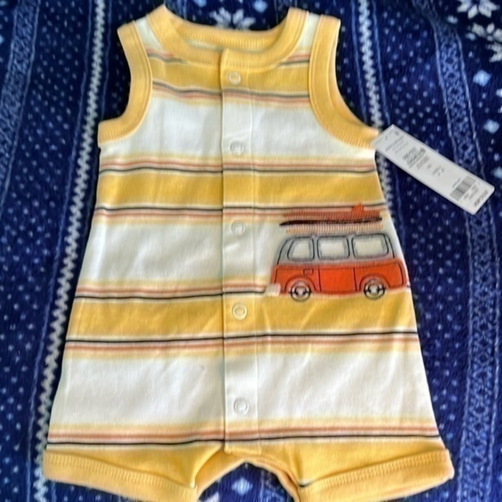 Carter’s Baby Boy Yellow And White Onesie Size Newborn NWT